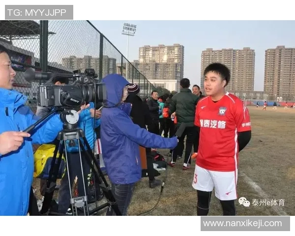 杭州足球队耐力分析与训练策略探讨助力球队提升竞技水平