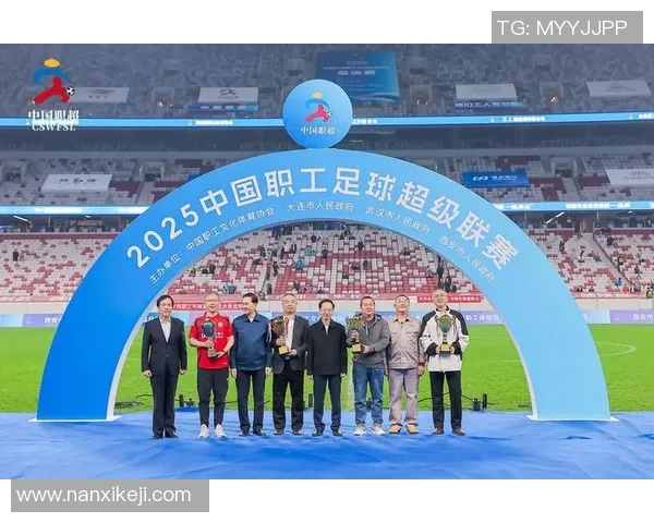 西安足球队在全国灵活性排行榜中荣登第八名展现出色竞技实力 西安足球队在全国灵活性排行榜中荣登第八名展现出色竞技实力