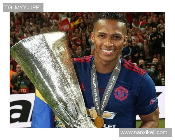 足球明星退役后财富缩水背后的真相与教训解析 足球明星退役后财富缩水背后的真相与教训解析