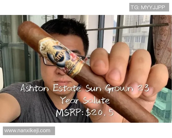 足球明星的奢华生活揭秘：他们钟爱的雪茄收藏与品味之道